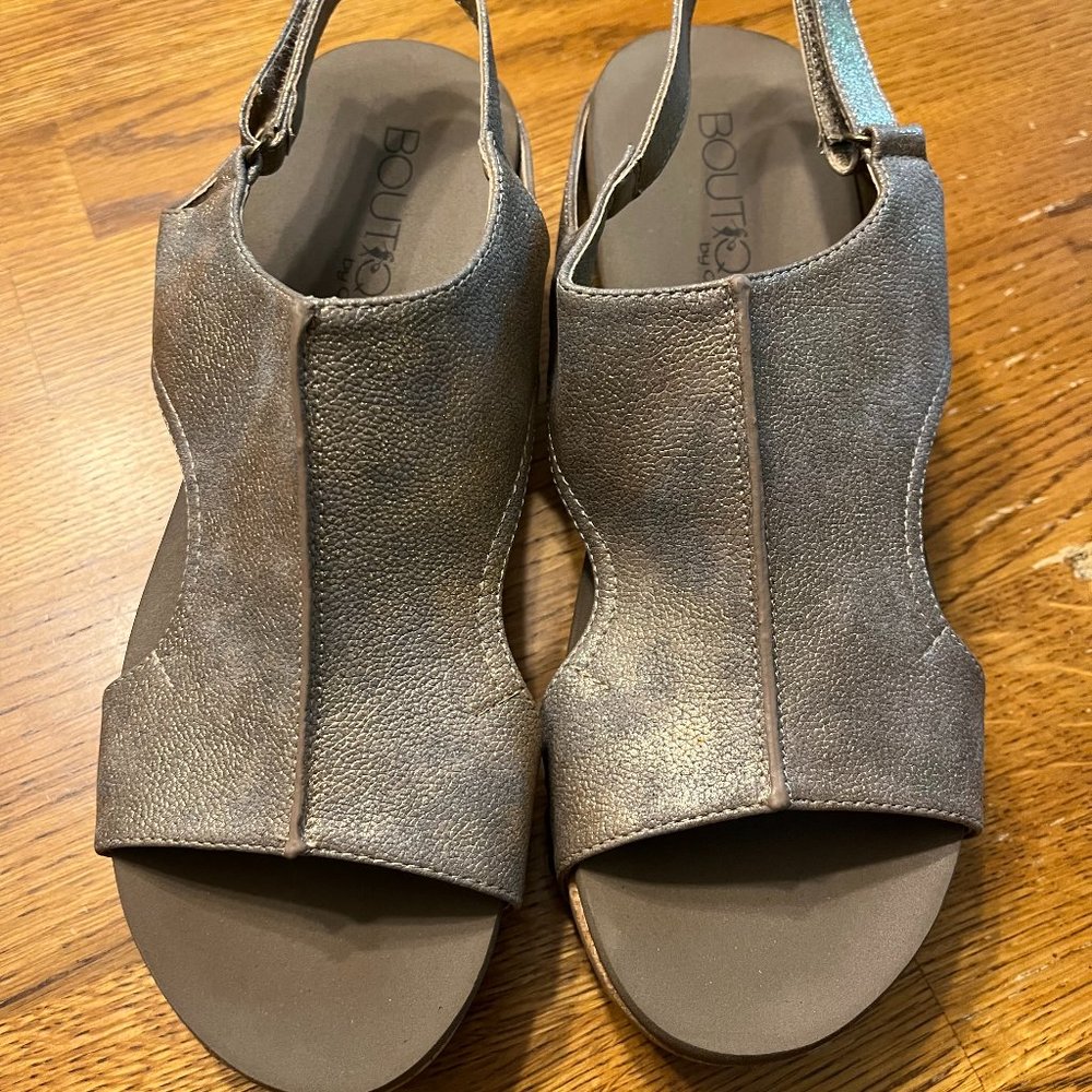 Boutique by Corkys Volta Bronze Wedge Sandal Cork Slingback Size 9